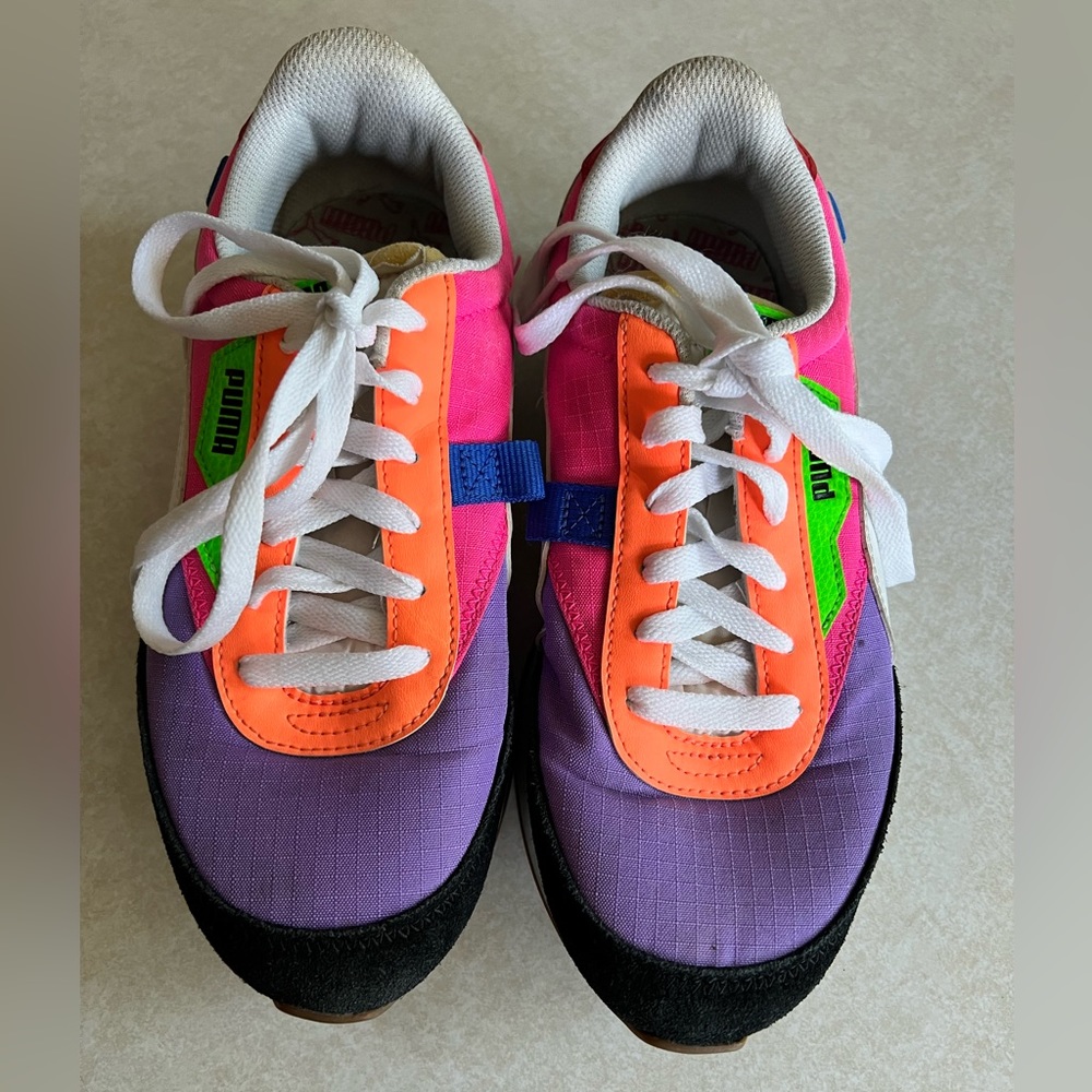 PUMA WOMEN’S FUTURE RIDER SNEAKER!
